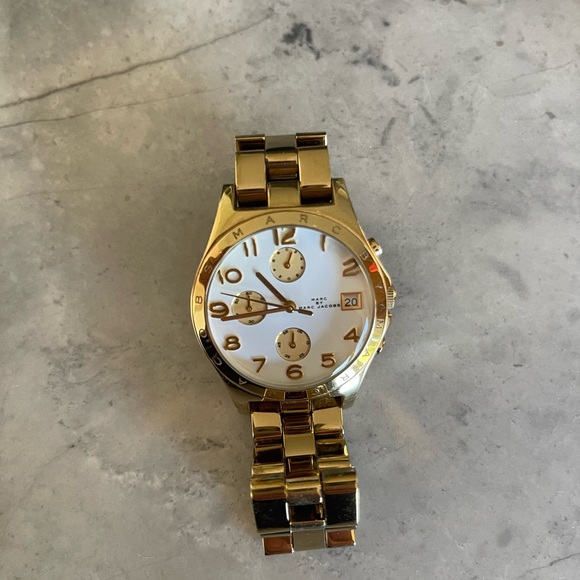 Marc by Marc Jacobs Gold Watch - Picture 4 of 7